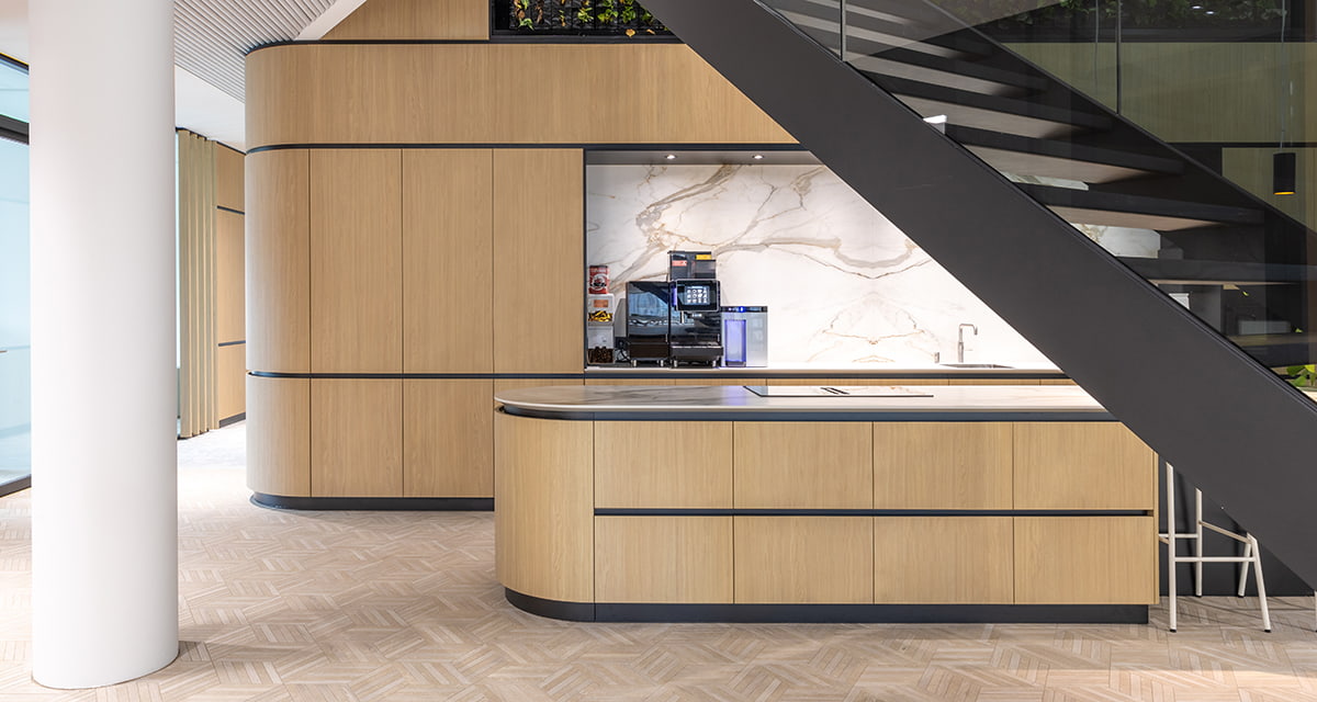 Master Oak panels in kitchen